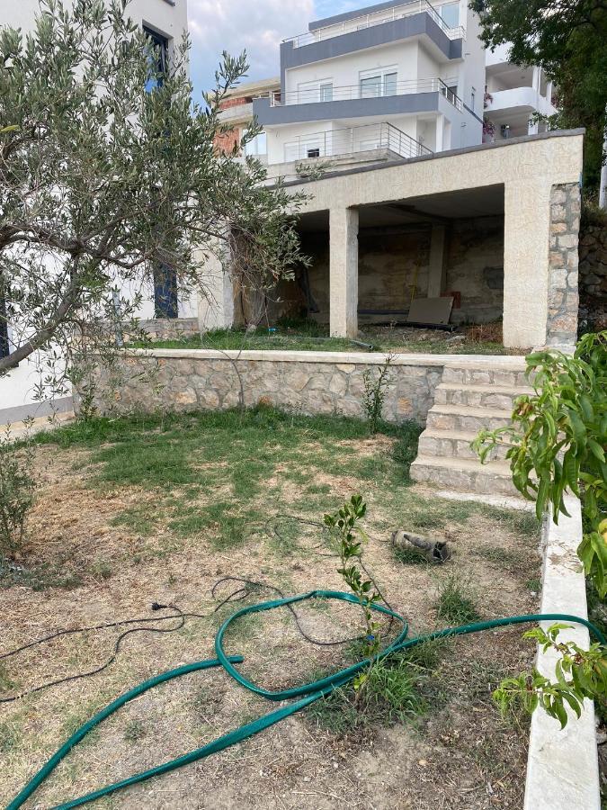 ドプラー・ヴォダA. Montenegroアパートメント エクステリア 写真